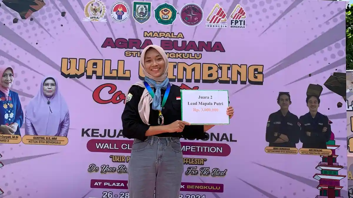 Mahasiswa UIN RIL Hanina Edya Utama Sabet Perak Kejurnas Panjat Tebing Bengkulu