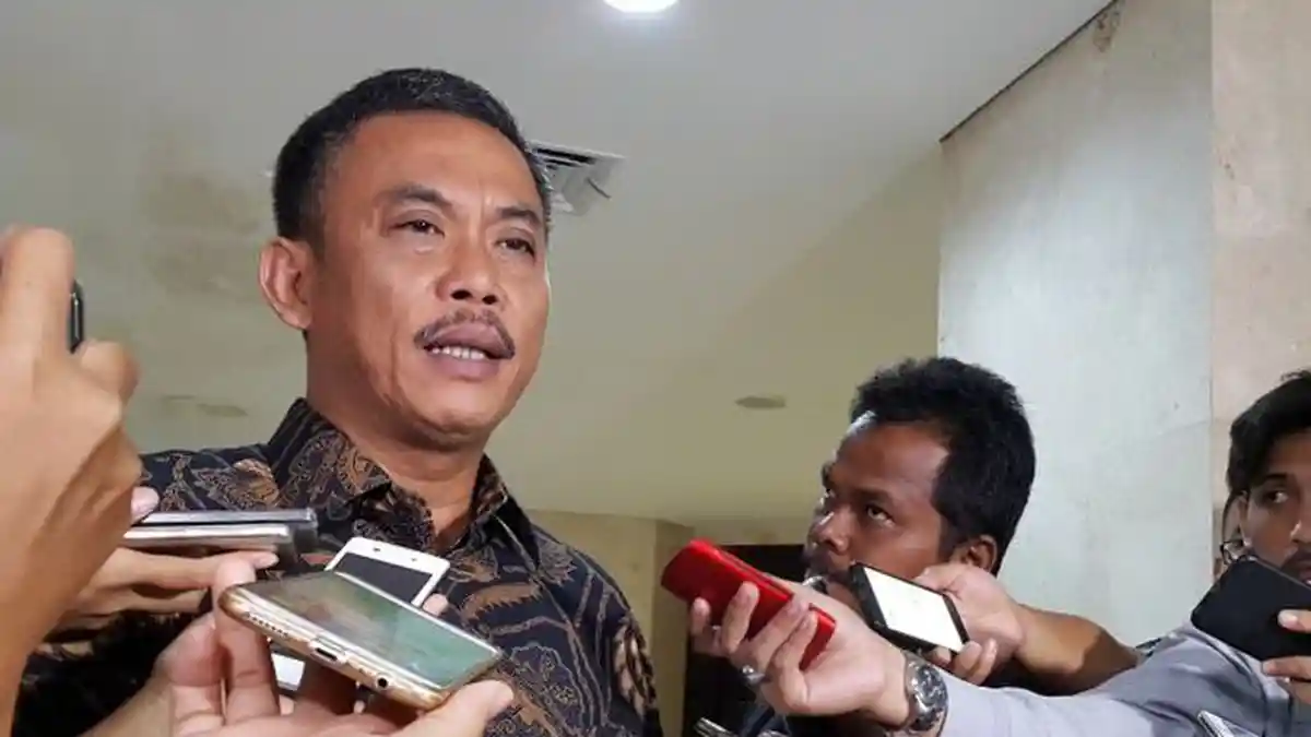 Ketua DPRD DKI: Otot Lengan Ahok Sekarang Besar-besar