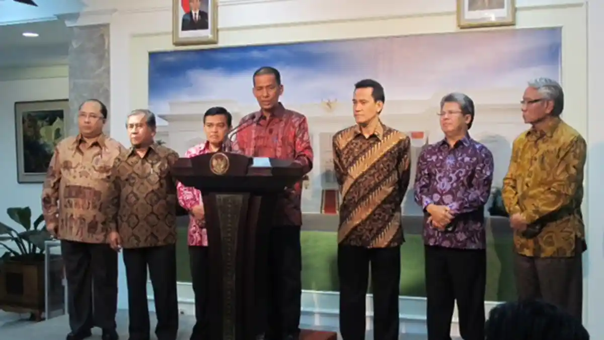 KPK dan PPATK Nilai Palguna dan Yuliandri Tak Bermasalah