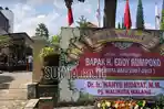 Suasana Rumah Duka Eddy Rumpoko di Kota Batu, Para Pelayat Terus Berdatangan