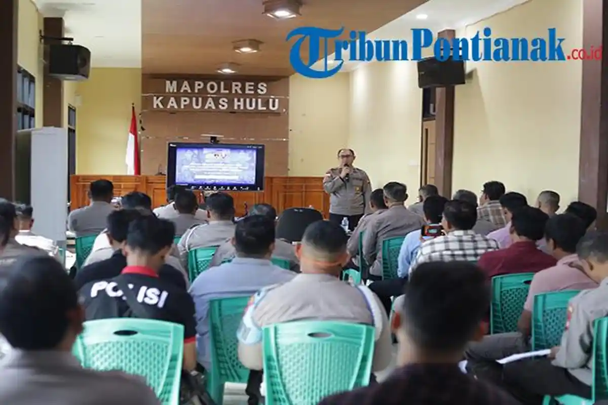 Polres Kapuas hulu Sosialisasi UUD No 1 Tentang KUHP ke Jajaran Polsek 