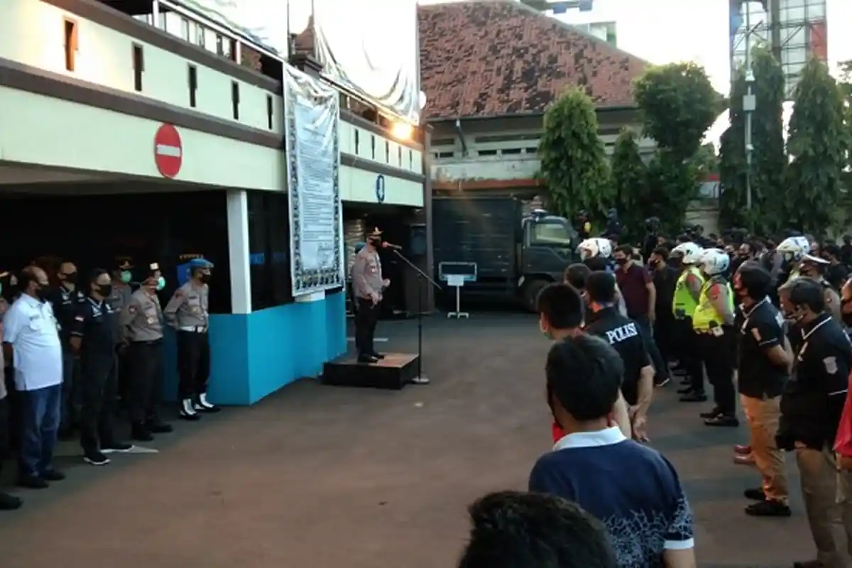 Polisi Lakukan Patroli Berskala Besar Dalam Pengamanan Malam Takbiran di Wilayah Jakarta Timur