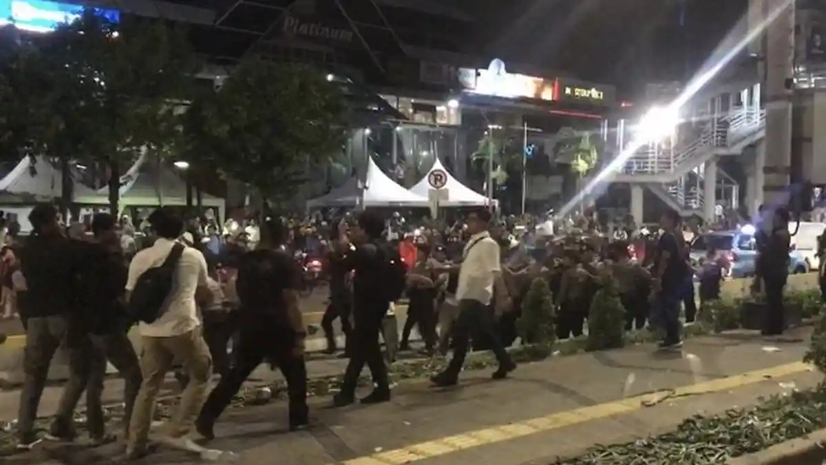 Polisi Tangkap Provokator Kericuan Aksi Massa di Depan Kantor Bawaslu 