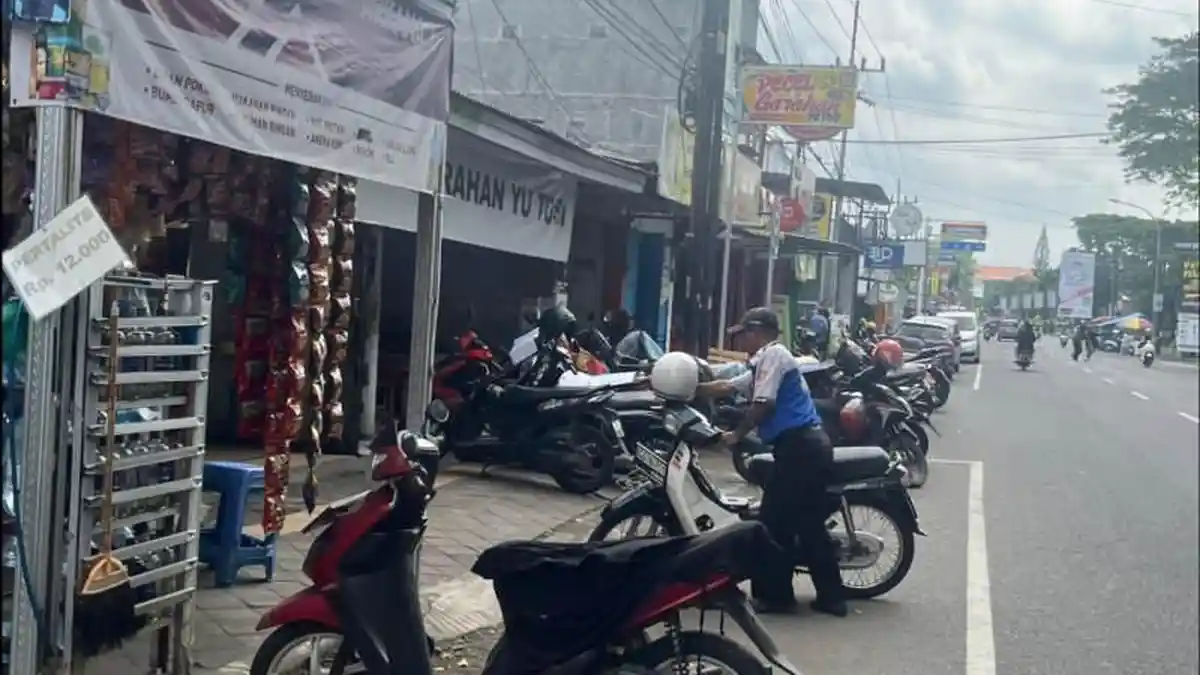 DPRD Minta Dishub Awasi Parkir Gratis di Jember, Jangan Ada Jukir Memaksa Narik