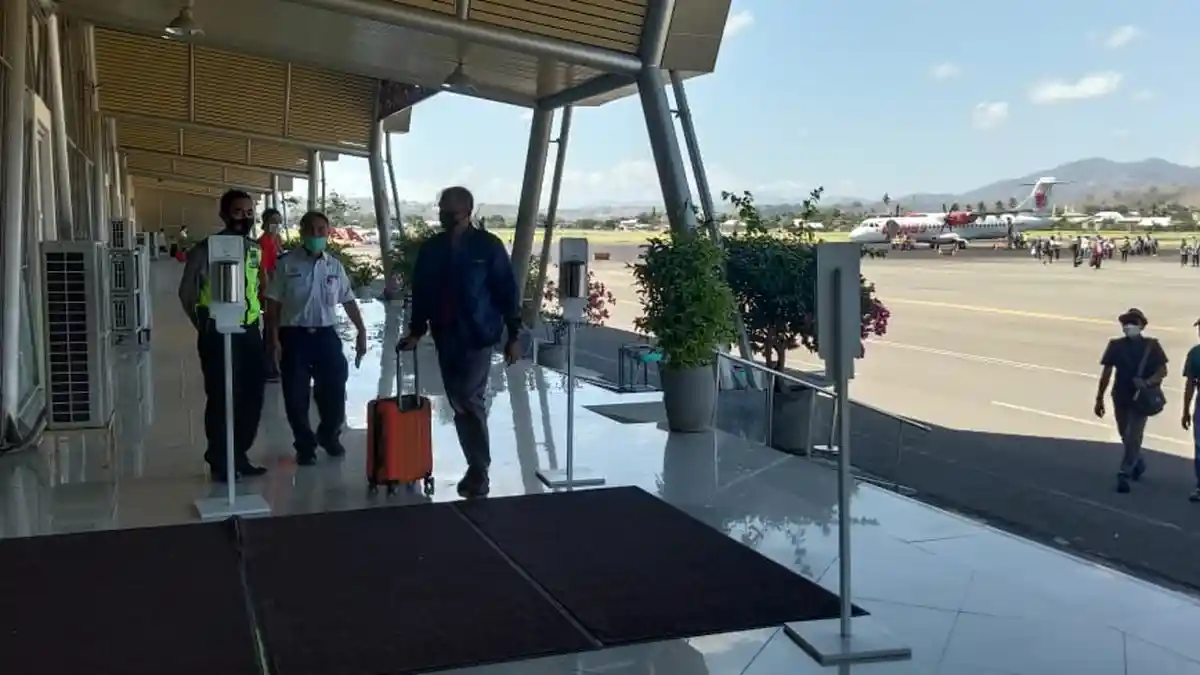 Sempat Ditutup, Bandara Sumbawa Kembali Melayani Penumpang