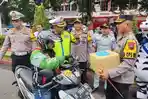 sembako-dari-Dirlantas-Polda-Jateng-2023.jpg