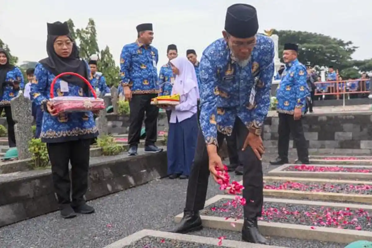 HUT ke-54 Korpri, Sekda Jateng Minta ASN Tidak Antikritik 