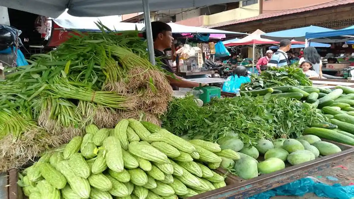 Harga Sayur di Pasar Tos 3000 Batam Jelang Ramadan Cenderung Turun, Stok Banyak