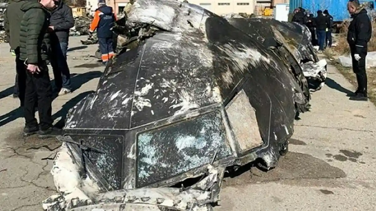 Misteri Pesawat Ukraina Dirudal Berlanjut, Penelitian Kotak Hitam Ditunda   