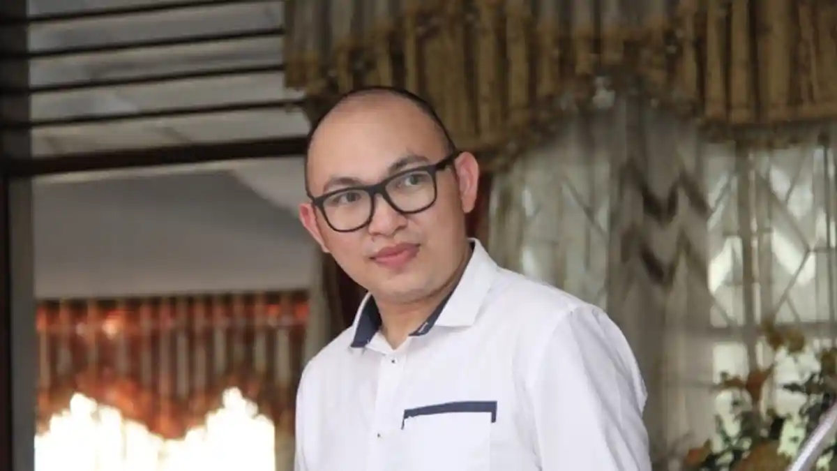 Pengunjung Kafe Terpapar Covid-19, Begini Tanggapan Pengamat