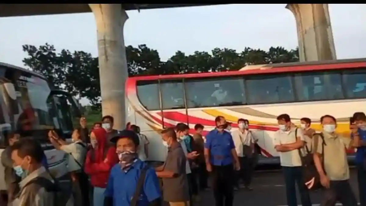 Dirlantas Polda Metro Komentari Video Pekerja Protes Tak Bisa Melintas di Jalur Tol Cikarang