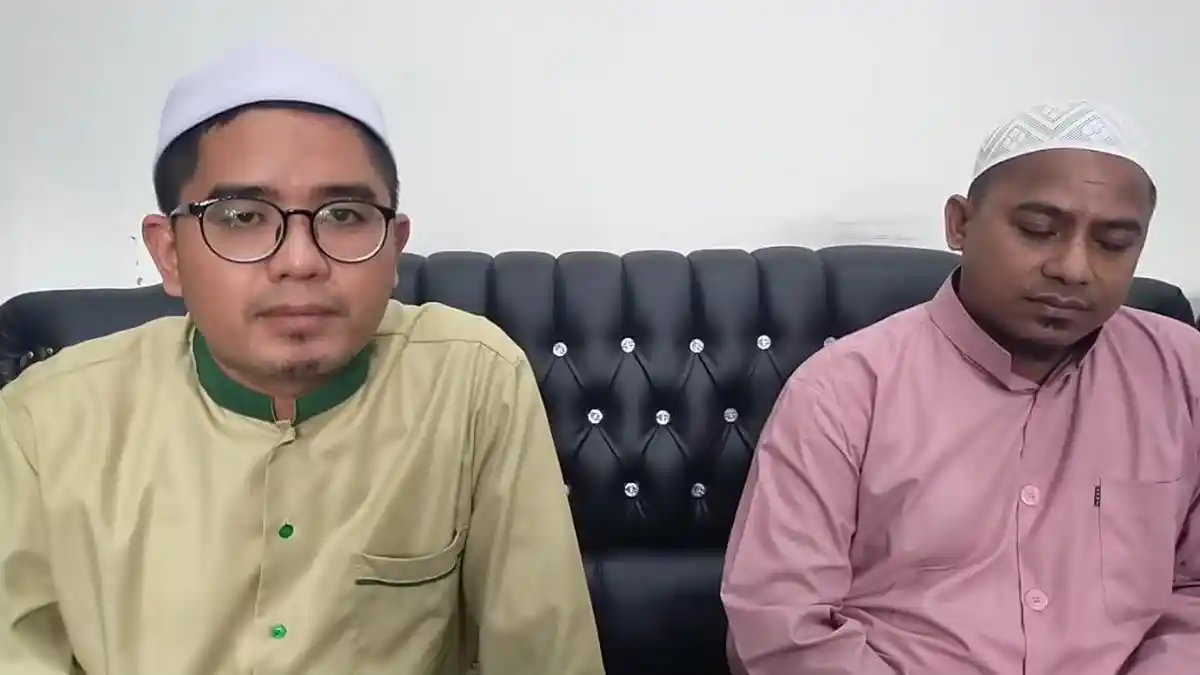 Pakai Perhiasan Hendaknya Tidak Berlebihan