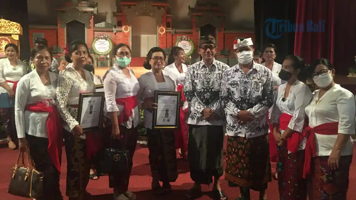 Peringatan Hari Guru Nasional Bertepatan dengan HUT PGRI, Ketua PGRI Kota Denpasar Imbau Hal Ini