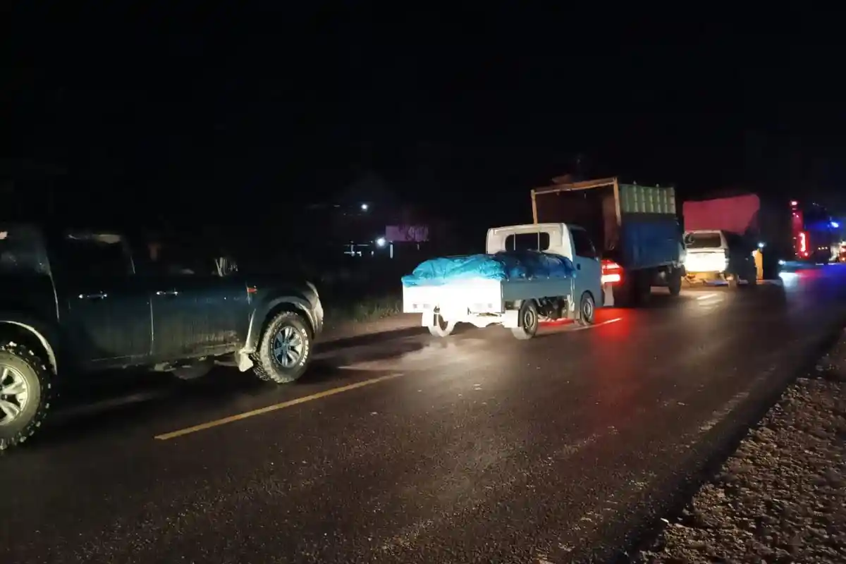 Gelap dan Berbahaya: Tantangan Berkendara di Jalur Trans Sulawesi
