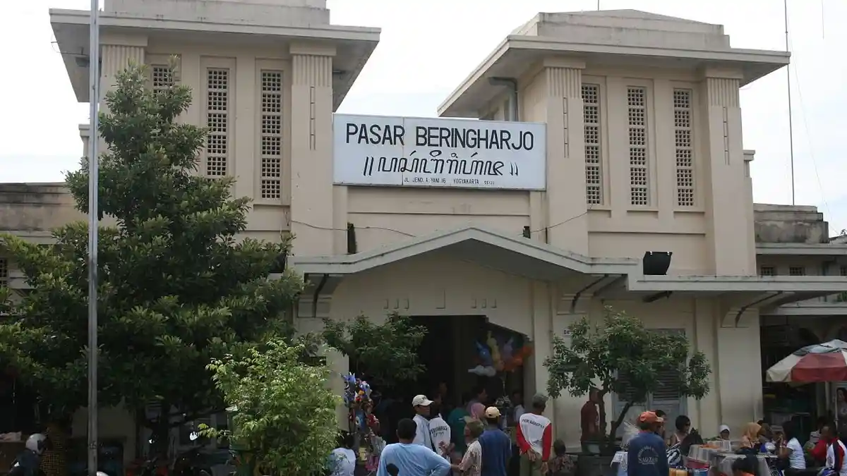 5 Tempat Membeli Batik yang Terkenal di Indonesia