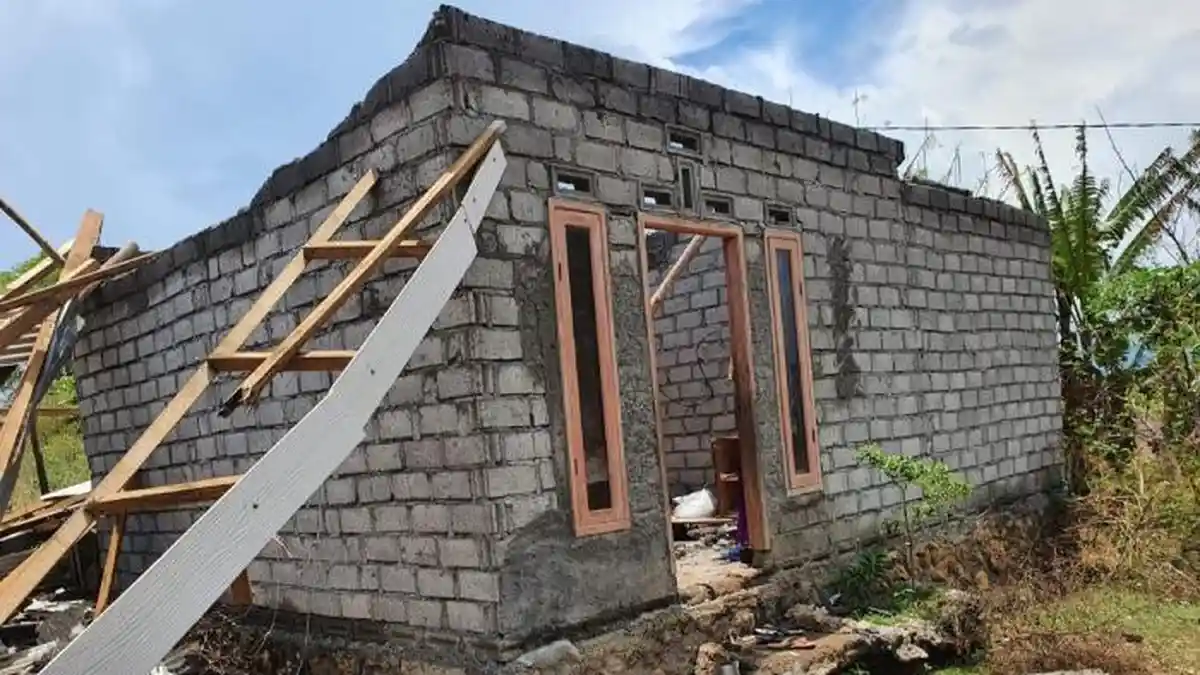 2 Rumah Warga Lombok Timur Dihantam Puting Beliung, 11 Jiwa Kehilangan Tempat Tinggal