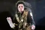 michael-jackson-tampil-di-konser.jpg