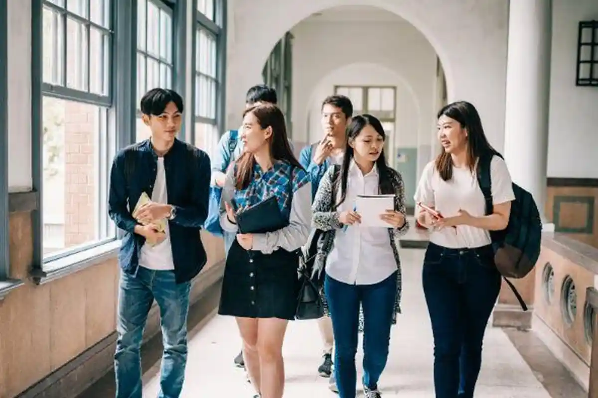 Manfaat Kuliah Jurusan Pariwisata, Buka Peluang Karier Global dan Penuh Petualangan