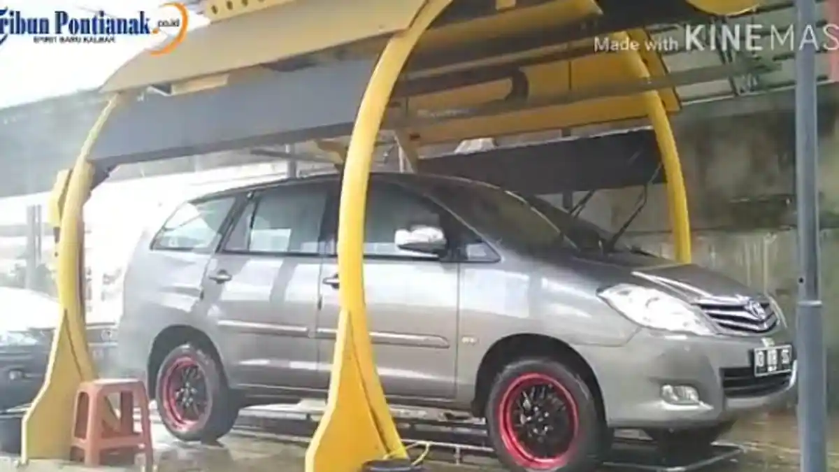 Keluar Asap Putih Dari Knalpot Mobil Saat Cuaca Dingin, Ini Penjelasannya