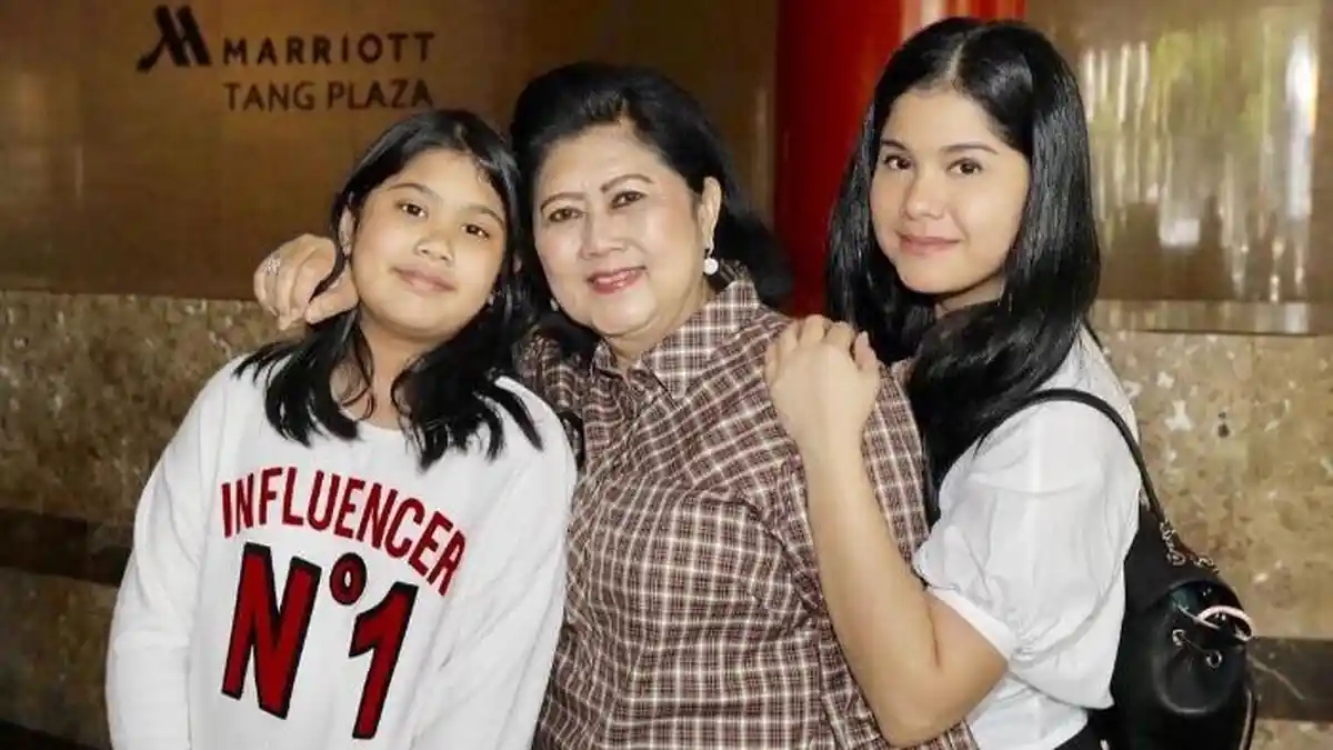 Sakit Kanker Darah, Ani Yudhoyono Dapat Kartu Ucapan dari Almira Yudhoyono