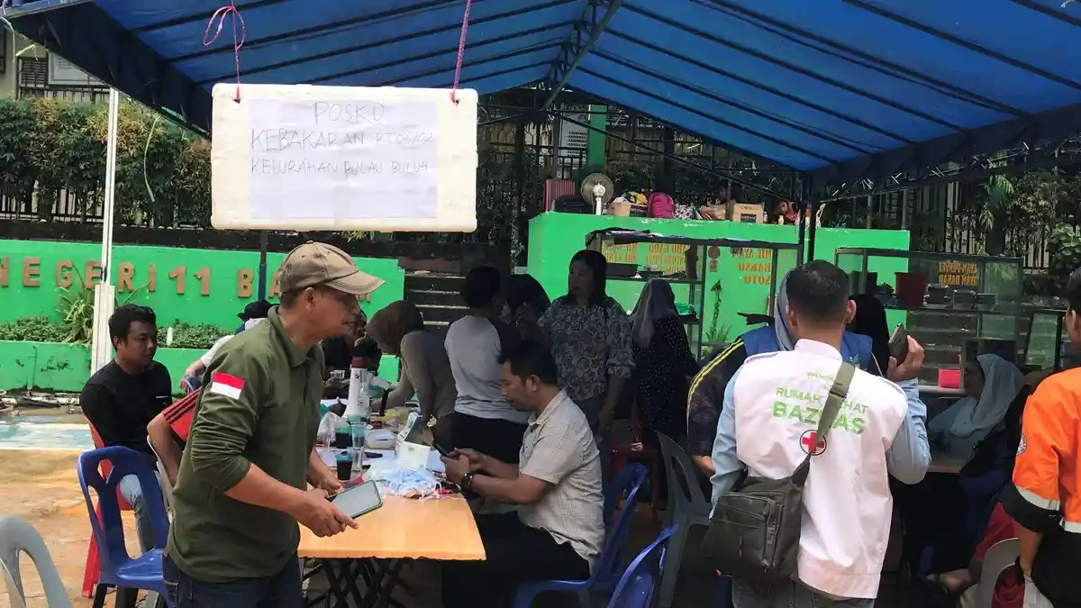 KEBAKARAN DI BATAM, Bantuan Bagi Korban Kebakaran di Pulau Buluh Mulai Berdatangan