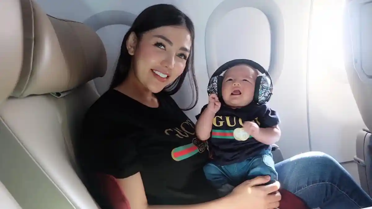 Ulang Tahun Bertepatan dengan Perayaan Imlek 2019, Bella Shofie Pamerkan Kado Terindahnya