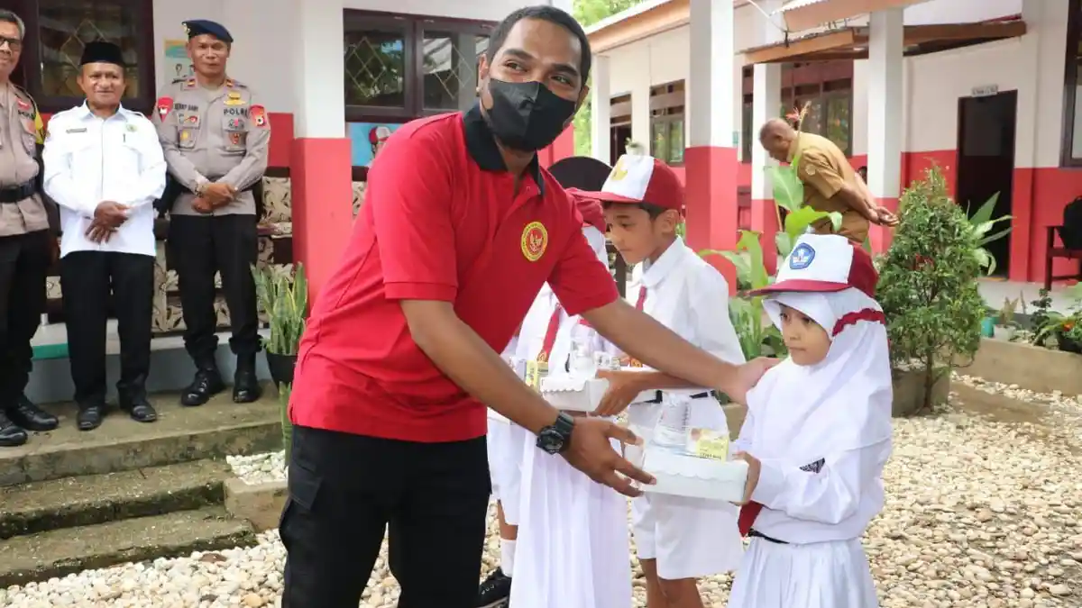 Makan Bergizi Gratis Mulai Besok, Menunya Beda-beda Tiap Provinsi