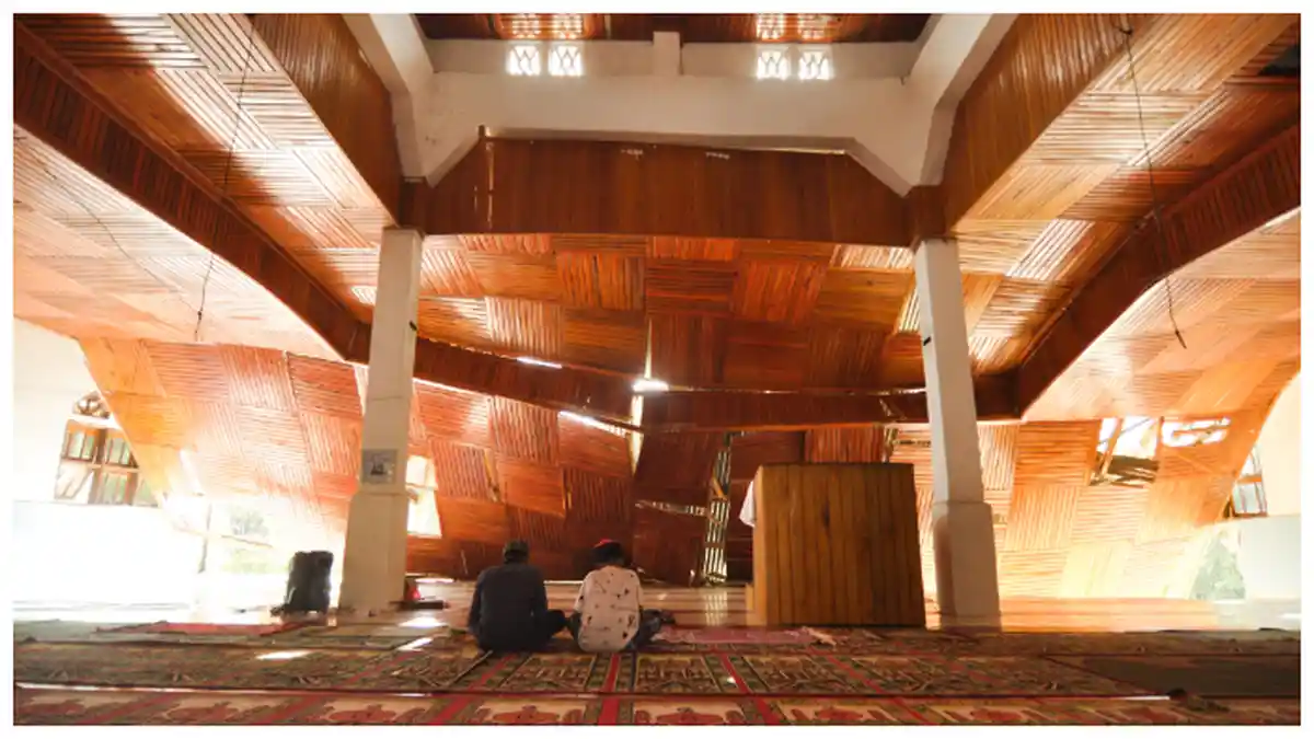 Tafsir Surah Asy Syarh, Lengkap dengan Bacaan Arab, Tulisan Latin dan Terjemahannya