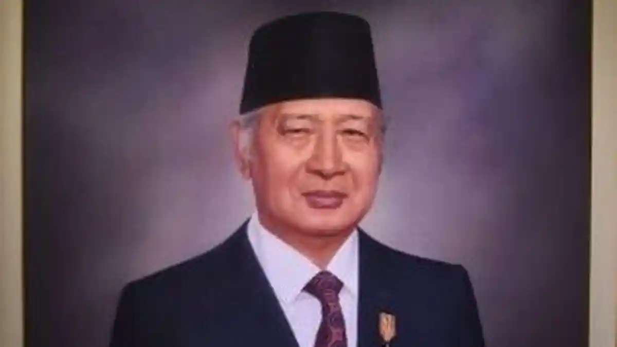 Yasonna Minta Usulan Soeharto Jadi Pahlawan Nasional Dikaji: Kontroversinya Sangat Tinggi