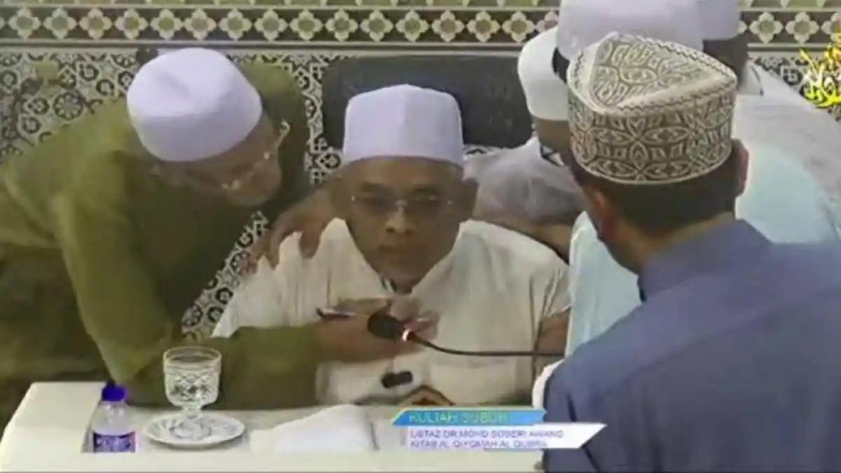 Viral Detik-detik Ustaz Meninggal saat Isi Kuliah Subuh, Sakit Dada Sebelum Embus Napas Terakhir