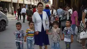 wanita-uyghur-islam-jalani-pemandulan-paksa-temuan-penyidik-jerman-adrian-zenz.jpg