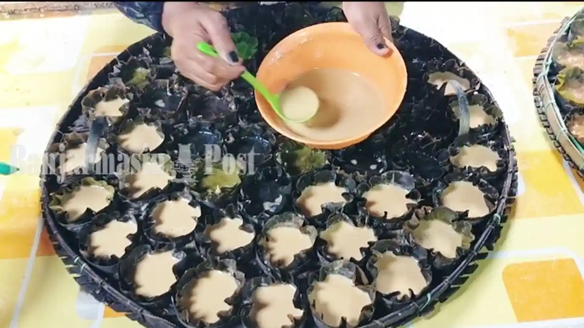Kuliner Kalsel Apam Barabai Gunakan Daun Dadap, Hasilkan Cita Rasa Khas