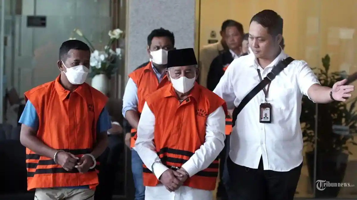 Dijerat Kasus Suap, Ini Peran Gubernur Maluku Utara Abdul Ghani Kasuba