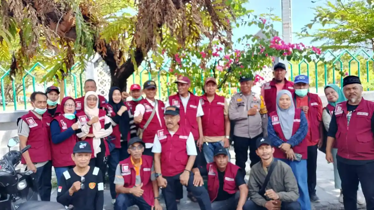 ‎Peran RT/RW Timungan Lompoa dalam Penertiban PKL di Jalan Sunu