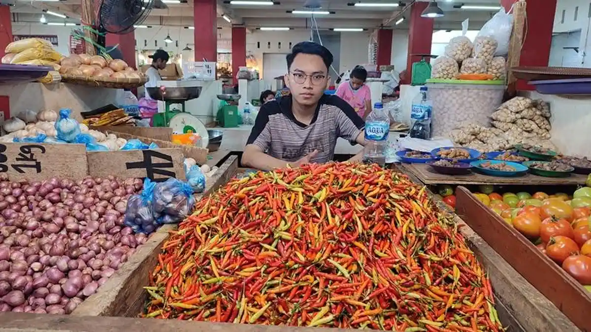 Harga cabai naik di Pasar Bersehati Manado Sulawesi Utara, tembus Rp 60 Ribu per Kilogram