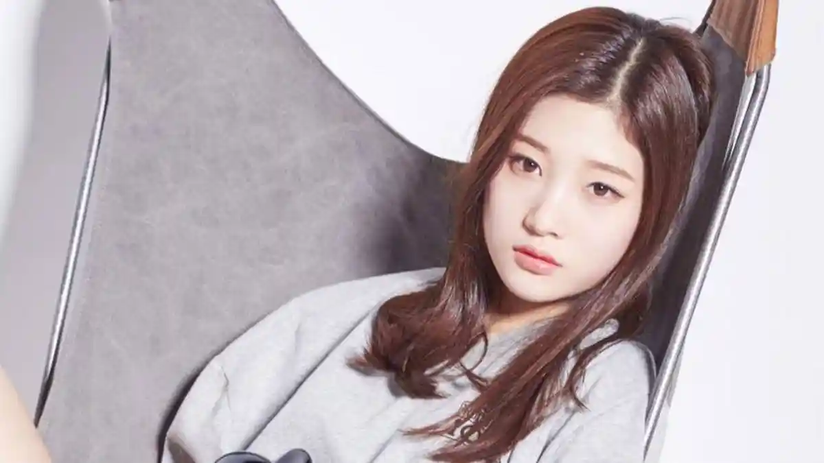Chaeyeon DIA - 5 Potret Keimutannya Cocok Banget Dijuluki The Next Suzy Miss A