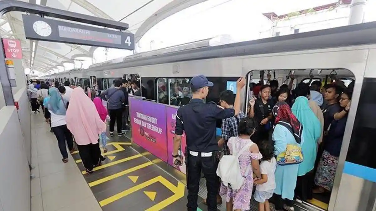 MRT Jakarta Masih Gratis Lho, Meski Hari Ini Sudah Diresmikan