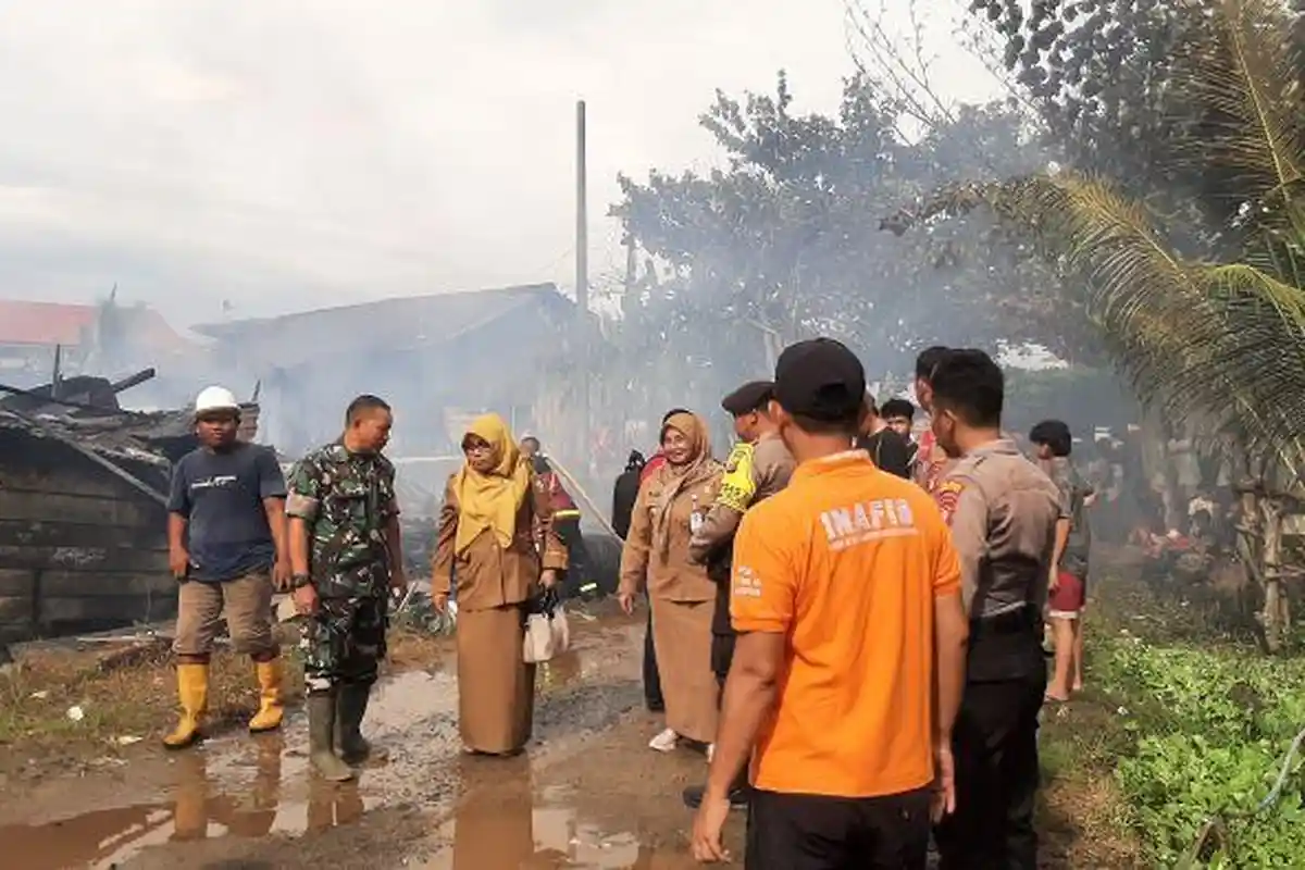 Kebakaran Jalan Biak Sampit Hanguskan Tempat Tinggal 7 KK, Begini Cerita Para Korban