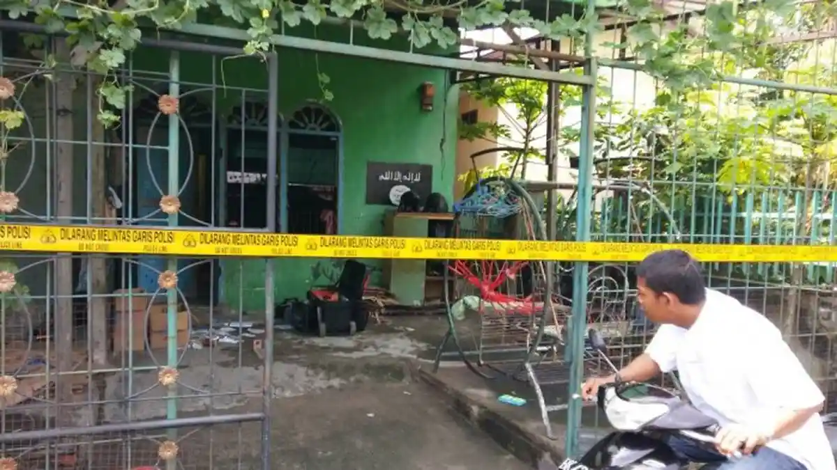 Teroris Yang Serang Polda Bukan Bagian FUI