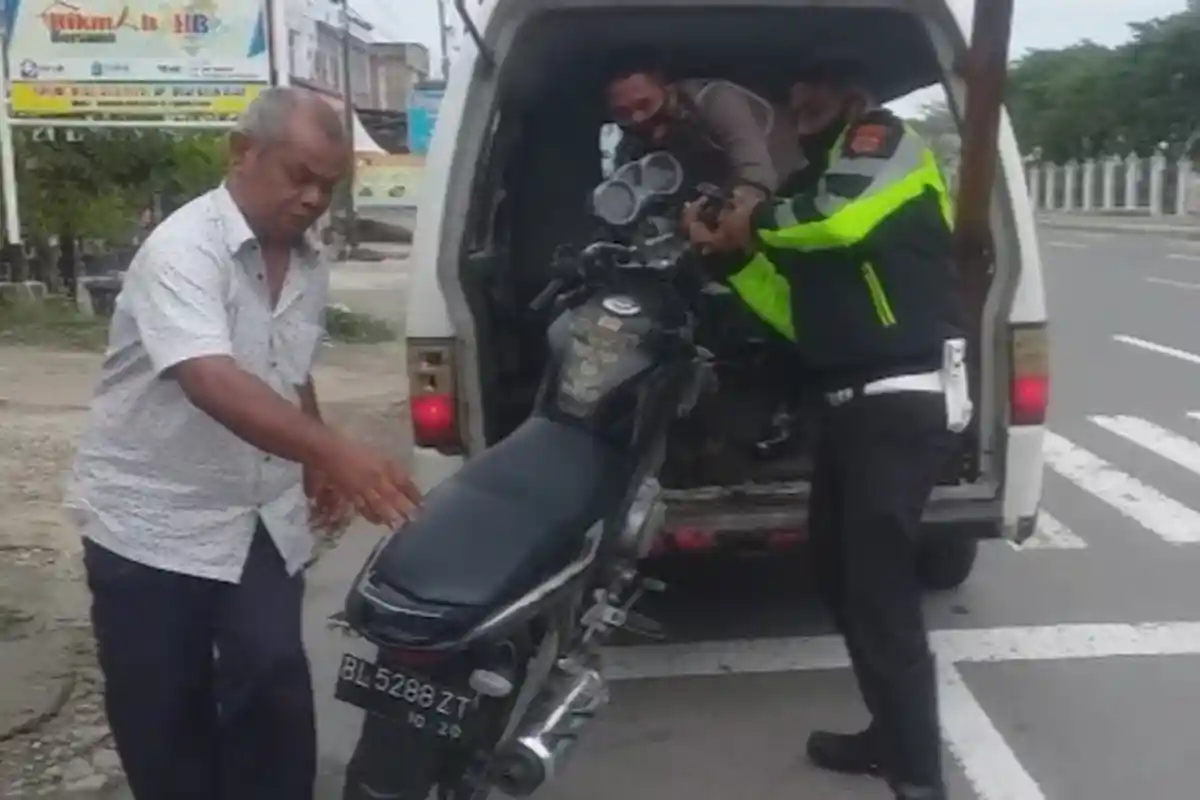 Seorang Pria Tanpa Identitas Meninggal Tabrakan di Bireuen, Dua Lainnya Luka Berat