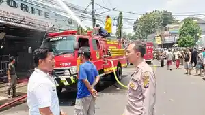 Toko-tas-dan-sepatu-terjadi-di-Jalan-Raya-Warungborong-RT-02RW-02.jpg