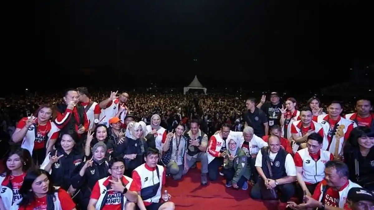 Pesta Rakyat Ganjar Mahfud di Stadion Rawabadak Dipadati Puluhan Ribu Warga