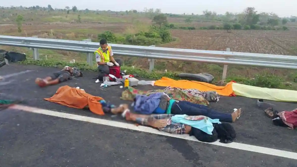 Korban Bergelimpangan di Aspal, Belasan Orang Tewas dalam Kecelakaan di Tol Cipali