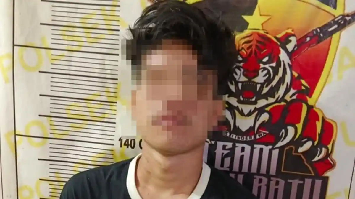 Tak Terima Dilerai Saat Cekcok, Jagoan di Payaraman Ogan Ilir Hajar Warga Pakai Botol Minuman - Sripoku.com