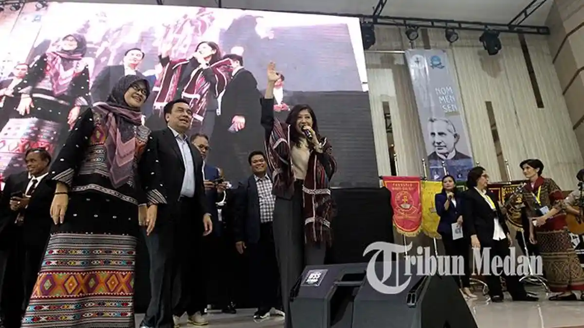 Berita Foto: Kuliah Umum Meutya Hafid dan Natalius Pigai di Acara  Nommensen Festival - 14032025_KULIAH_UMUM_NOMMENSEN_DANIL_SIREGAR_1JPG.jpg