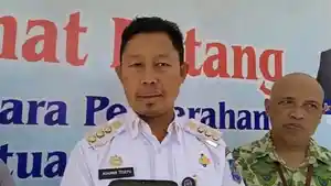 Pj-Wali-Kota-Kendari-Asmawa-Tosepu-Soal-Kenaikan-Harga.jpg