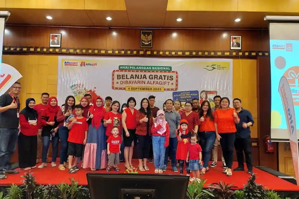 Harpelnas, Alfamart dan Alfagift Ajak Pelanggan Lebih Smart and Green