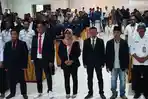 rapat-pleno-rekapitulasi-suara-hasil-pemilu-2024-di-trenggalek.jpg