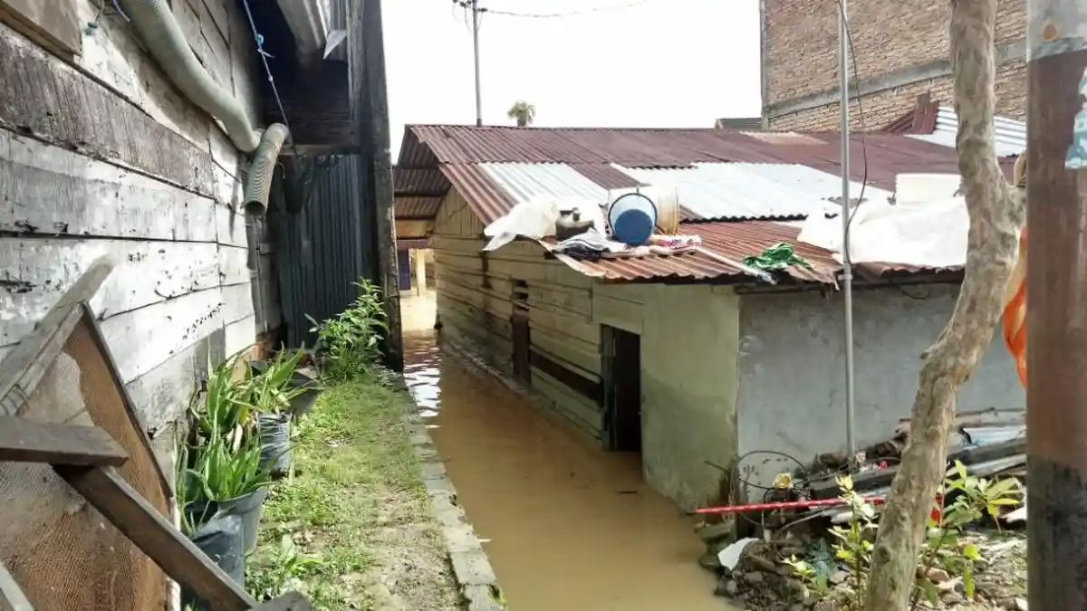 Banjir Terjang 150 Perumahan di Kelurahan Beringin Medan, Warga Mengungsi