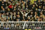 makassar/PENJUALAN-TIKET-Suporter-PSM-Makassar-saat-menyaksikan.jpg